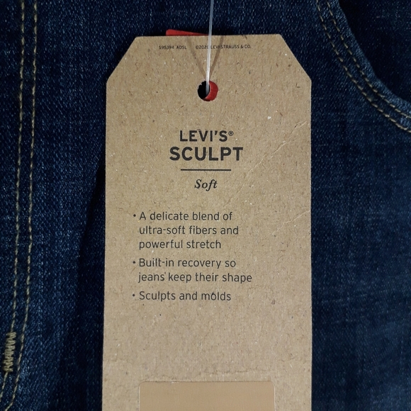 Levi's | Dark wash blue Bermuda jeans shorts - Picture 11 of 15